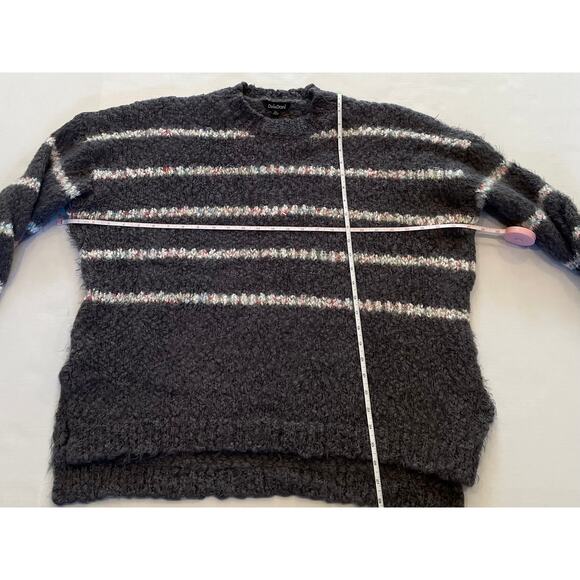 Davi & Dani Gray, White Fuzzy, Chunky Knit Boxy Oversized Sweater, 2XL - Picture 11 of 13